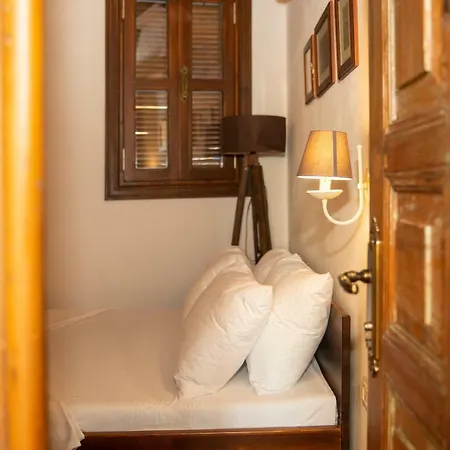 Otel Luwı Boutıque